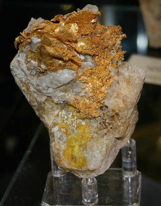 The Most attractive crystal: Gold. What are the yellow crystals?