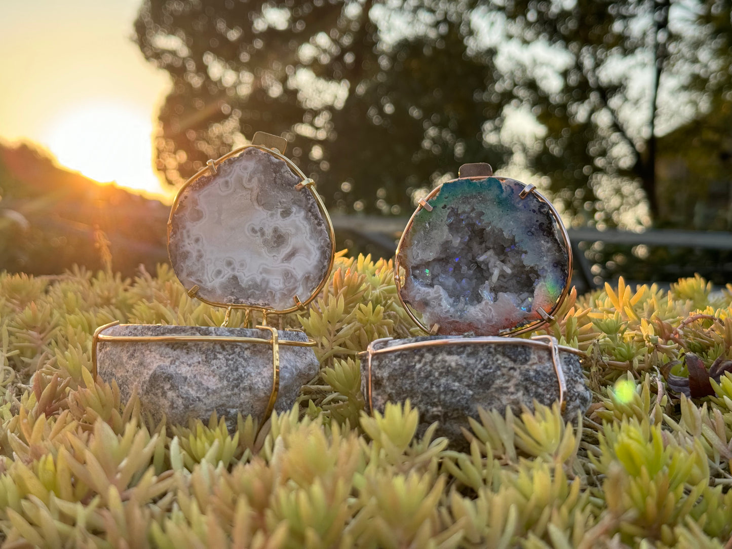 Natural Gemstone Mexico Agate Geode Ring Holder,Gift Ring Box Stone Jewelry Box，Proposal,Wedding Gift