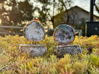 Natural Gemstone Mexico Agate Geode Ring Holder,Gift Ring Box Stone Jewelry Box，Proposal,Wedding Gift