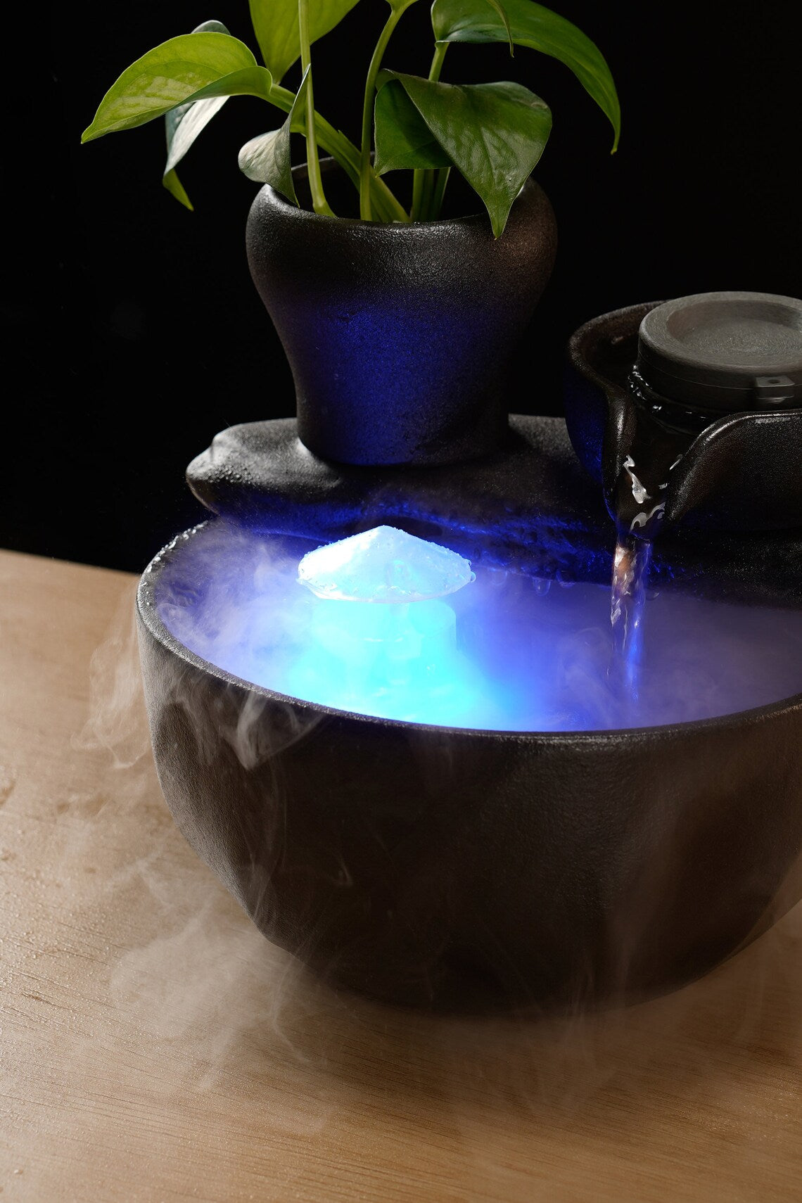 Juego de fuente de agua de cerámica negra japonesa pequeña para interiores | Decoración de agua corriente de la fortuna | Fuente de mesa de té de la suerte | Regalo zen de bendición de oficina