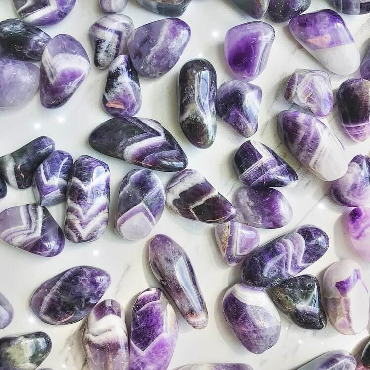 BANDED AMETHYST TUMBLED STONE