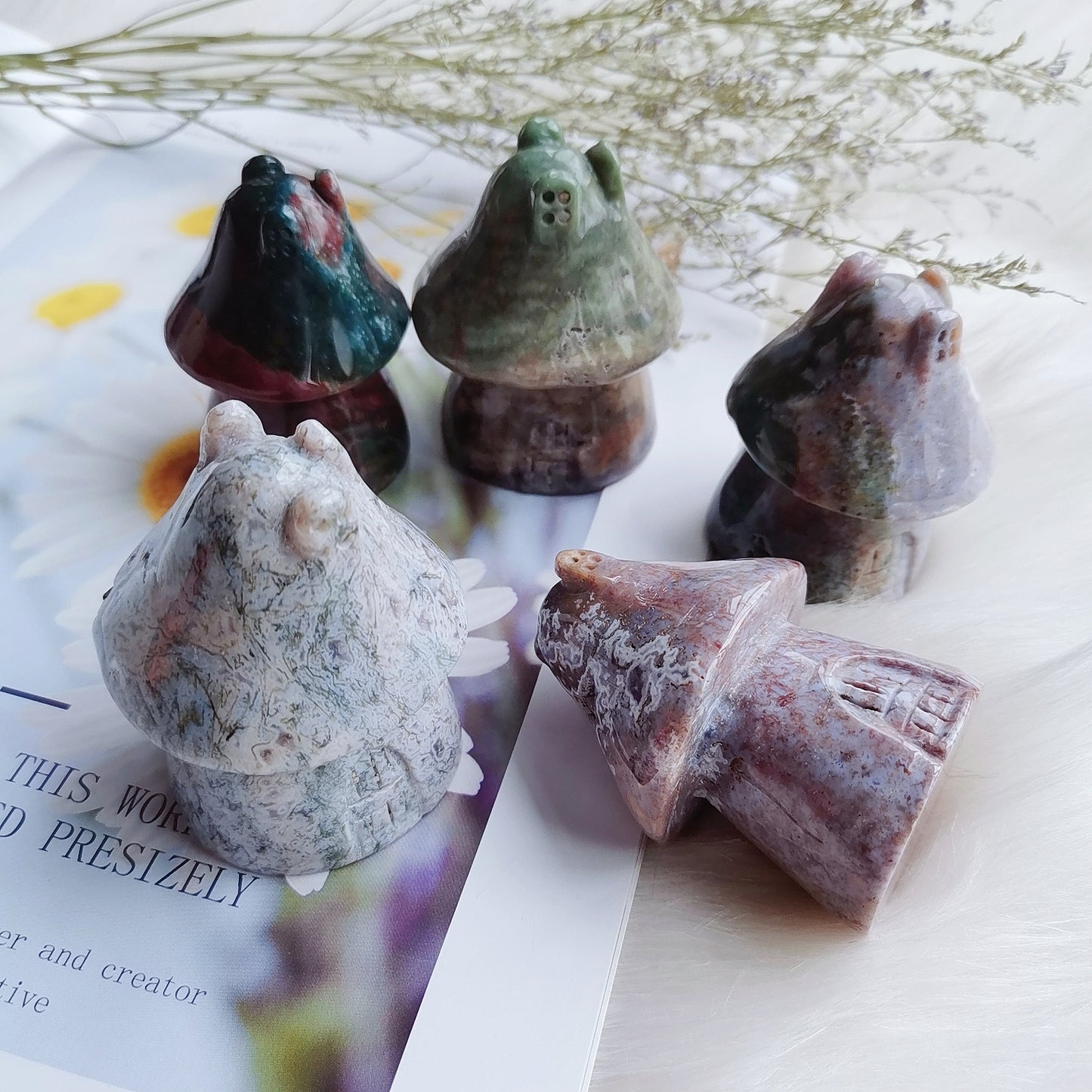 Decoración de chakras curativa con cristales naturales para casa con hongos de ágata musgosa