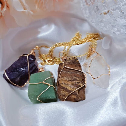 Raw Crystal Stone Pendant Necklace for Women Wire Wrapped Irregular Chakra Crystal