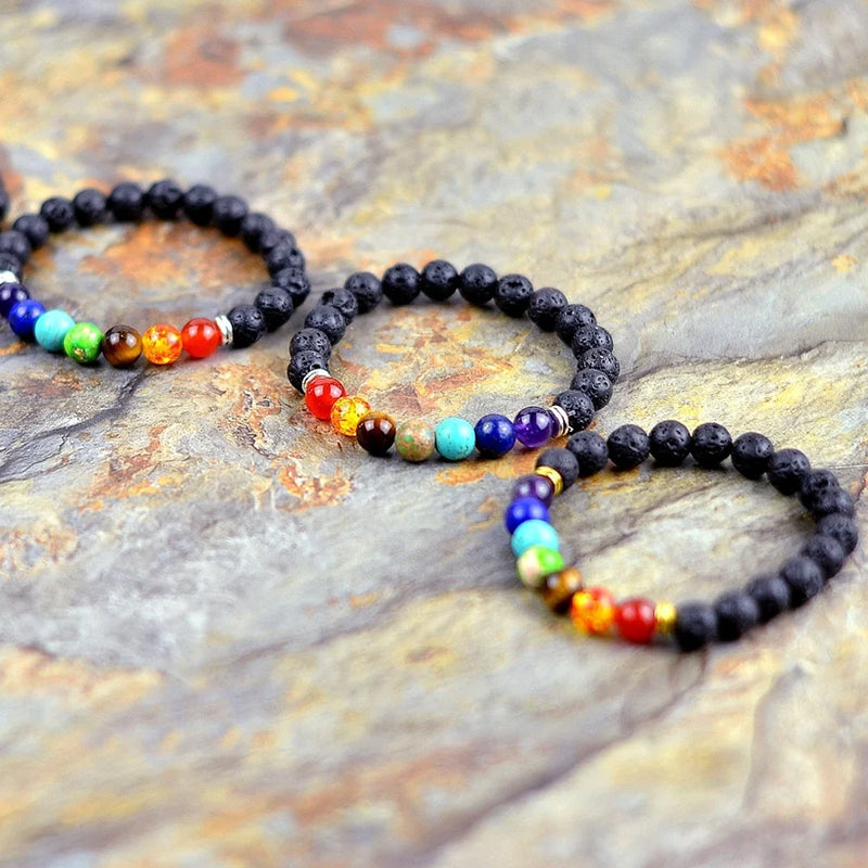 Pulsera de piedra de lava energética de 7 chakras 