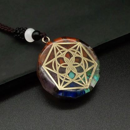 Colgante de orgonita con símbolo Om, collar de energía curativa de chakras, joyería de meditación