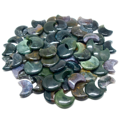 حجر الشفاء الطبيعي المنحوت على شكل قمر بلوري