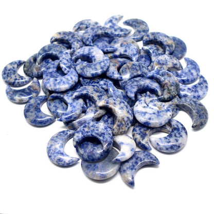 حجر الشفاء الطبيعي المنحوت على شكل قمر بلوري