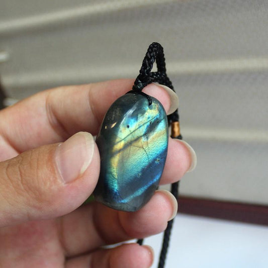 Natural High Quality Healing Stones Quartz Crystal Labradorite Pendant