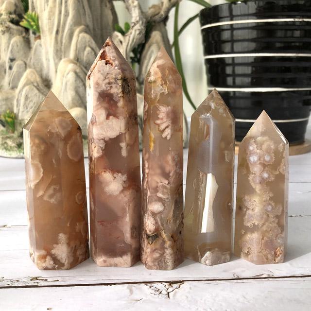 Natural Cherry Blossom Flower Agate Tower