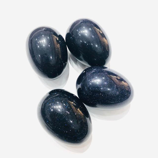 Huevos de piedra de arena azul 